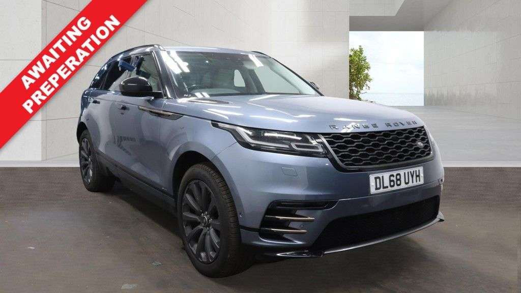 A 2018 LAND ROVER RANGE ROVER VELAR 2.0 D180 R-Dynamic SE SUV 5dr Diesel Auto 4WD Euro 6 (s/s) (180 ps) 2 KEYS/ A 2018 LAND ROVER RANGE ROVER VELAR 2.0 D180 R-Dynamic SE SUV 5dr Diesel Auto 4WD Euro 6 (s/s) (180 ps) 2 KEYS/