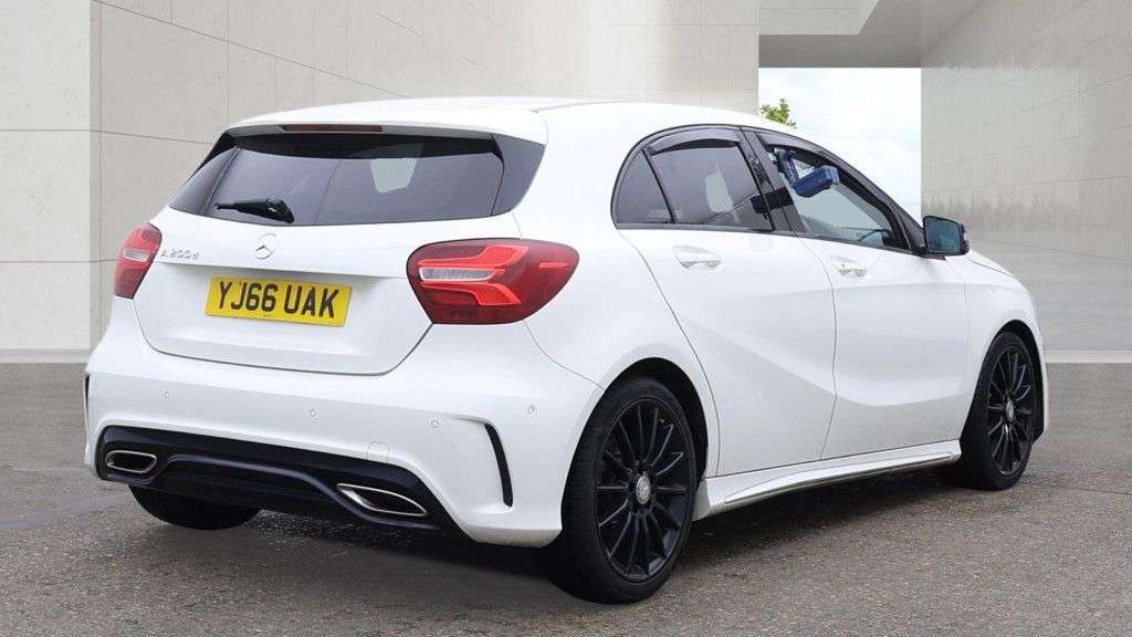 2016 MERCEDES-BENZ A CLASS 2016 MERCEDES-BENZ A CLASS