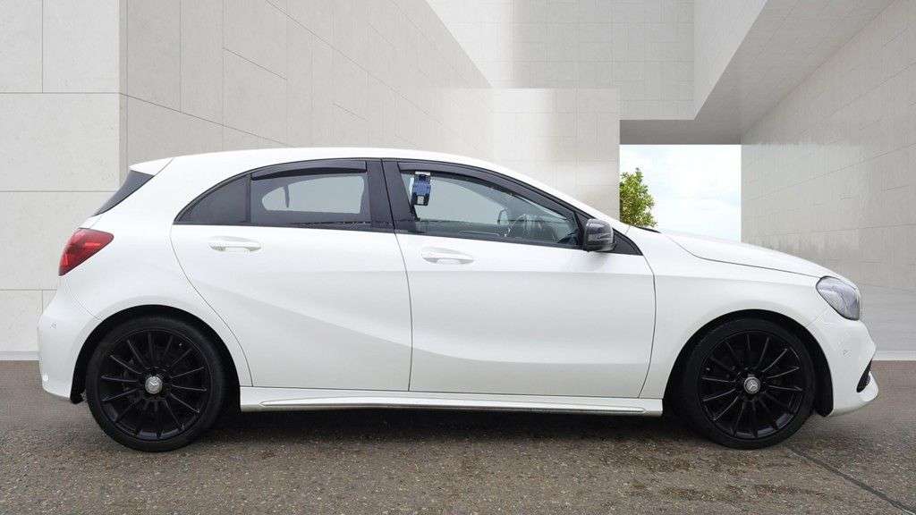 2016 MERCEDES-BENZ A CLASS 2016 MERCEDES-BENZ A CLASS