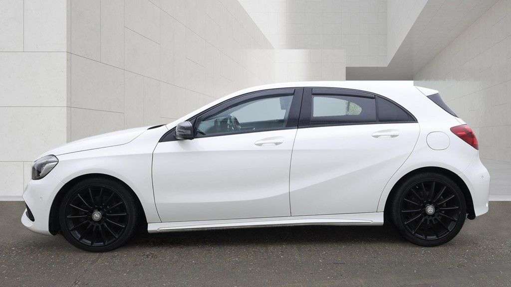 2016 MERCEDES-BENZ A CLASS 2016 MERCEDES-BENZ A CLASS