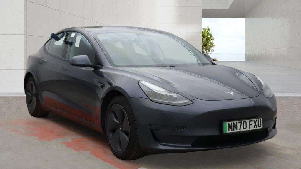 A 2020 TESLA MODEL 3 (Dual Motor) Long Range Saloon 4dr Electric Auto 4WDE (346 ps) 2 KEYS/ PARK A 2020 TESLA MODEL 3 (Dual Motor) Long Range Saloon 4dr Electric Auto 4WDE (346 ps) 2 KEYS/ PARK