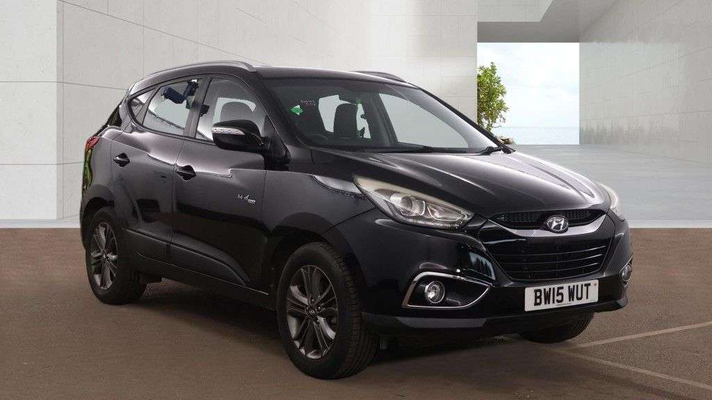 A 2015 HYUNDAI IX35 1.7 CRDi SE SUV 5dr Diesel Manual Euro 5 (115 ps) 18" ALLOYS/TOW BAR/ SERVI A 2015 HYUNDAI IX35 1.7 CRDi SE SUV 5dr Diesel Manual Euro 5 (115 ps) 18" ALLOYS/TOW BAR/ SERVI