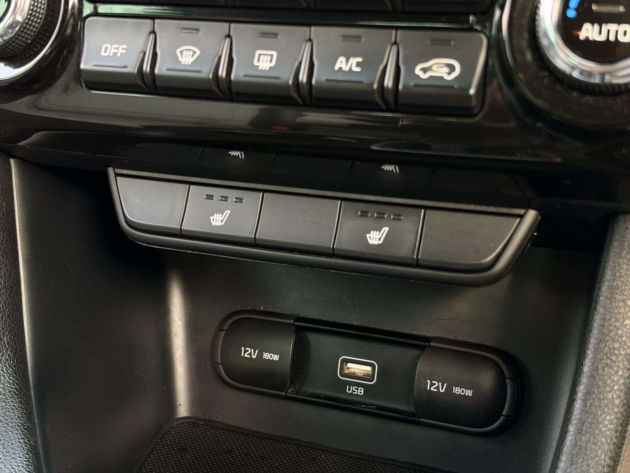 2021 KIA SPORTAGE 2021 KIA SPORTAGE