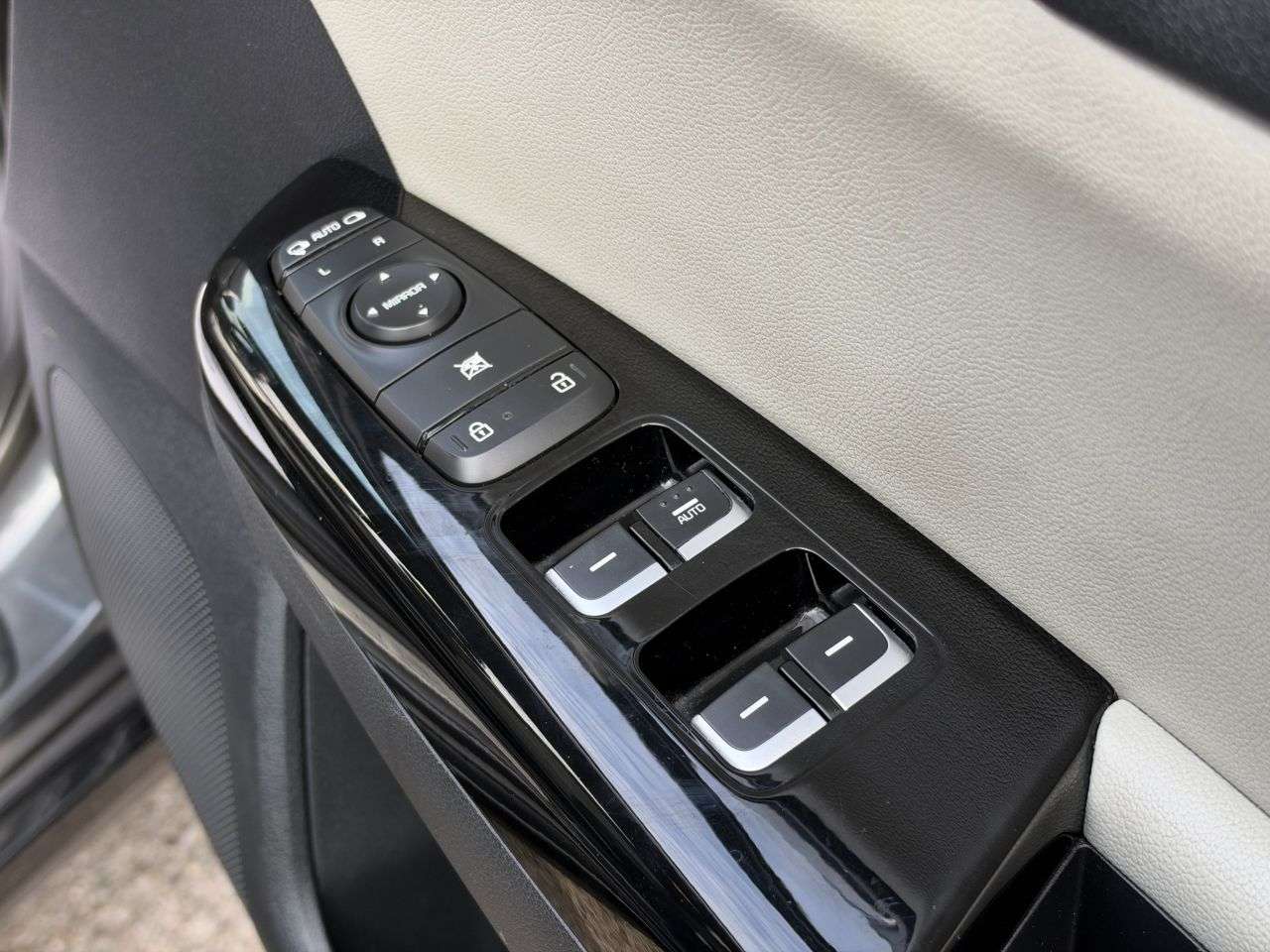 2021 KIA SPORTAGE 2021 KIA SPORTAGE