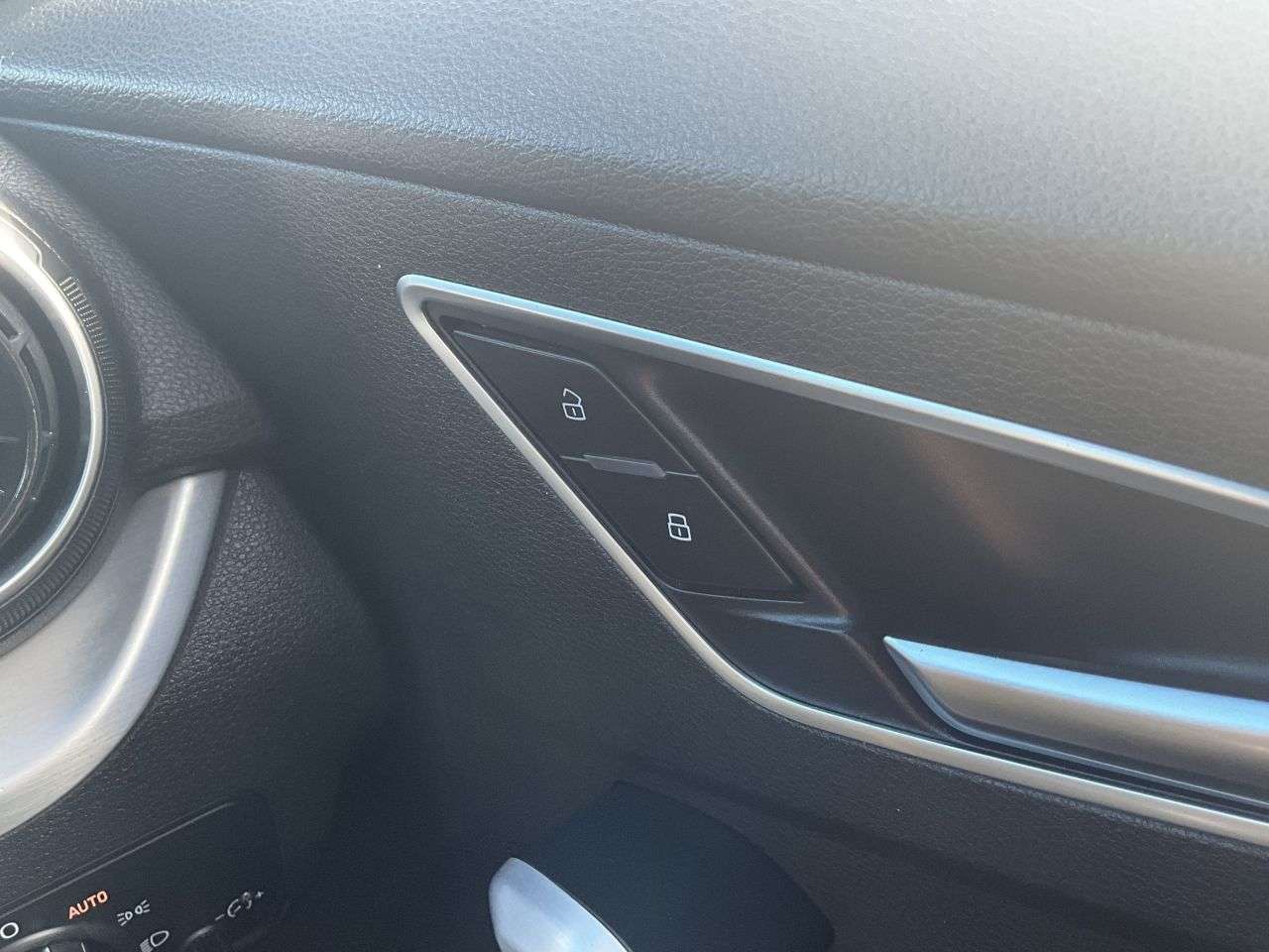 2018 AUDI Q2 2018 AUDI Q2