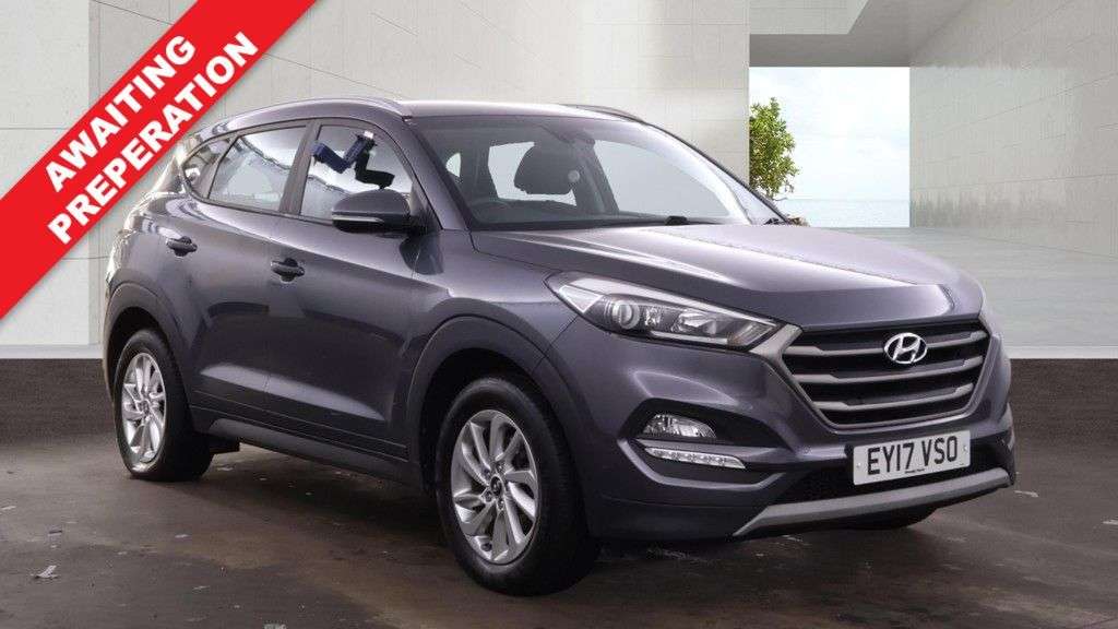 A 2017 HYUNDAI TUCSON 1.7 CRDi Blue Drive SE Nav SUV 5dr Diesel Manual Euro 6 (s/s) (116 ps) TOW A 2017 HYUNDAI TUCSON 1.7 CRDi Blue Drive SE Nav SUV 5dr Diesel Manual Euro 6 (s/s) (116 ps) TOW