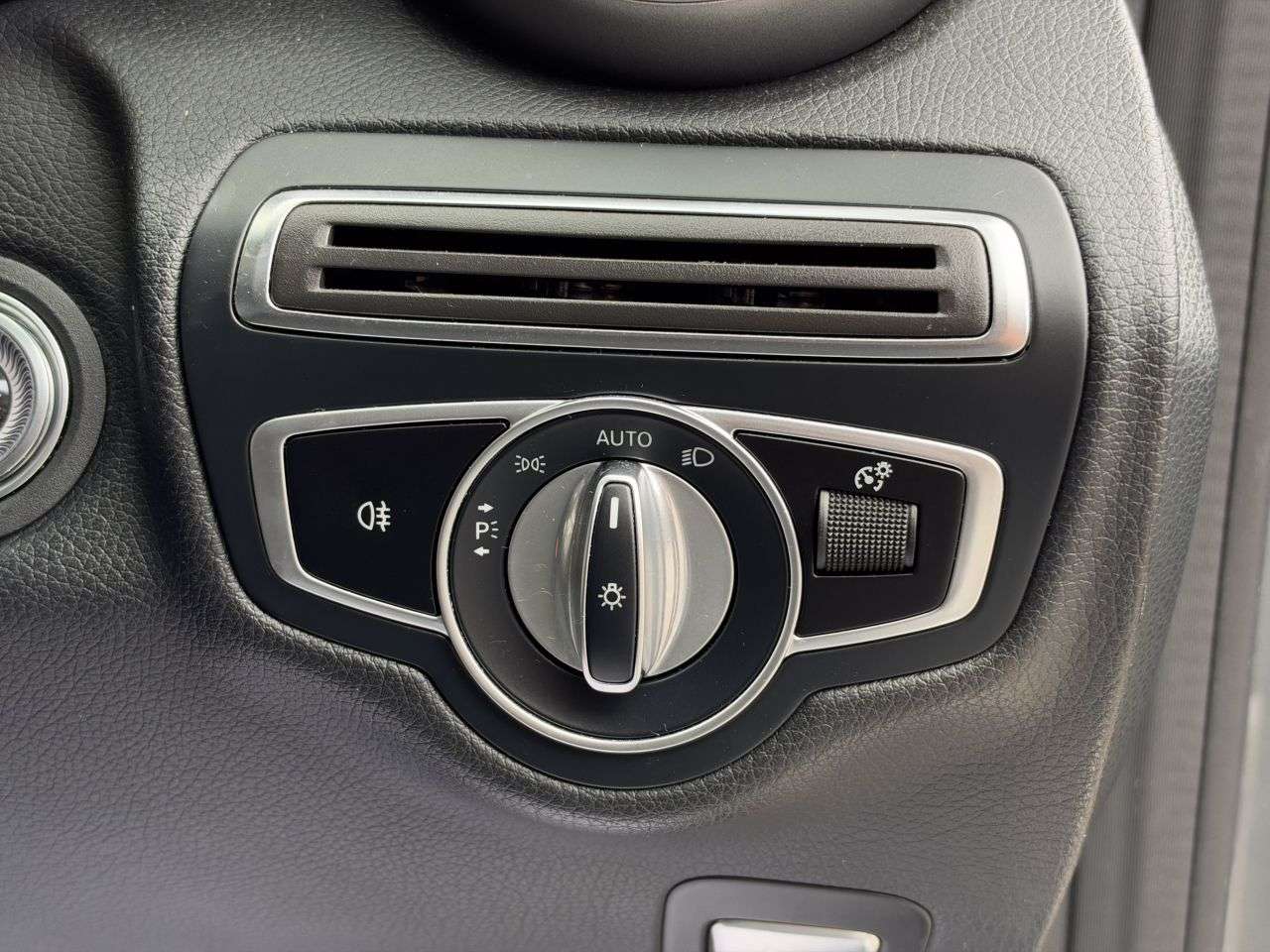 2019 MERCEDES-BENZ C CLASS 2019 MERCEDES-BENZ C CLASS