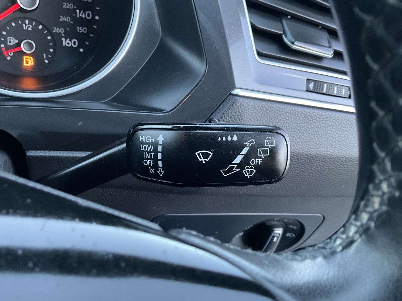 2019 VOLKSWAGEN TIGUAN 2019 VOLKSWAGEN TIGUAN