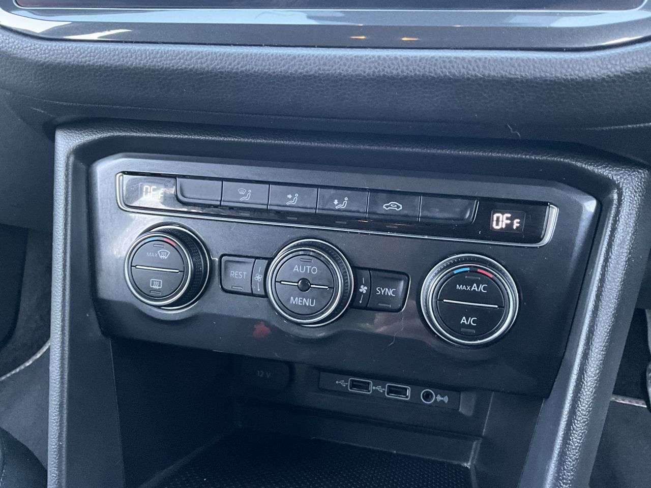 2019 VOLKSWAGEN TIGUAN 2019 VOLKSWAGEN TIGUAN