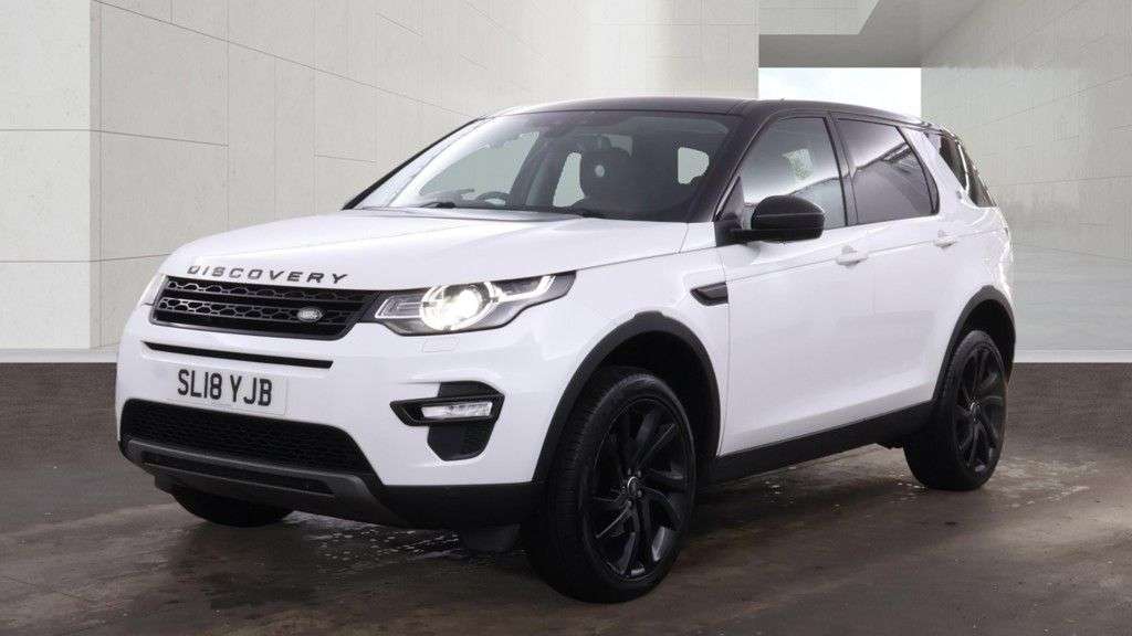 A 2018 LAND ROVER DISCOVERY SPORT 2.0 TD4 HSE Black SUV 5dr Diesel Auto 4WD Euro 6 (s/s) (180 ps) PAN ROOF / A 2018 LAND ROVER DISCOVERY SPORT 2.0 TD4 HSE Black SUV 5dr Diesel Auto 4WD Euro 6 (s/s) (180 ps) PAN ROOF /