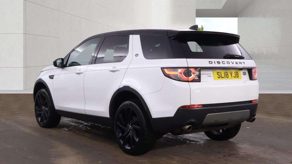 A 2018 LAND ROVER DISCOVERY SPORT 2.0 TD4 HSE Black SUV 5dr Diesel Auto 4WD Euro 6 (s/s) (180 ps) PAN ROOF / A 2018 LAND ROVER DISCOVERY SPORT 2.0 TD4 HSE Black SUV 5dr Diesel Auto 4WD Euro 6 (s/s) (180 ps) PAN ROOF /