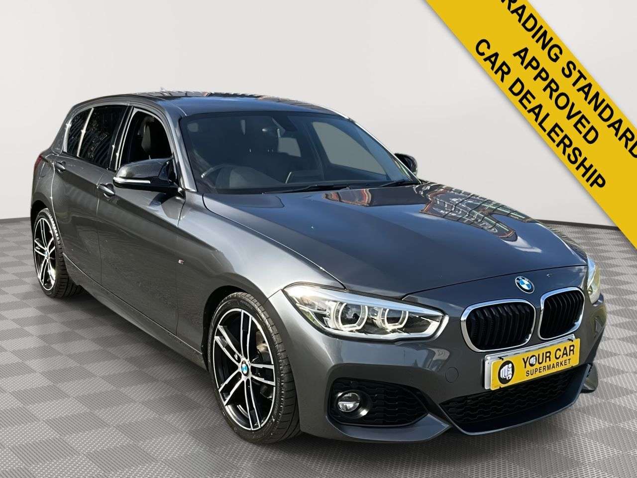 A 2018 BMW 1 SERIES 1.5 118i M Sport Hatchback 5dr Petrol Auto Euro 6 (s/s) (136 ps) PARKING SE A 2018 BMW 1 SERIES 1.5 118i M Sport Hatchback 5dr Petrol Auto Euro 6 (s/s) (136 ps) PARKING SE