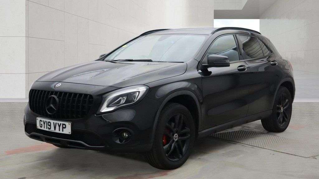 A 2019 MERCEDES-BENZ GLA 1.6 GLA180 Urban Edition SUV 5dr Petrol 7G-DCT Euro 6 (s/s) (122 ps) ROOF R A 2019 MERCEDES-BENZ GLA 1.6 GLA180 Urban Edition SUV 5dr Petrol 7G-DCT Euro 6 (s/s) (122 ps) ROOF R
