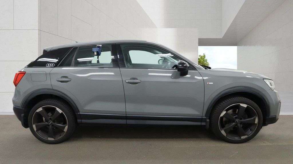 2017 AUDI Q2 2017 AUDI Q2