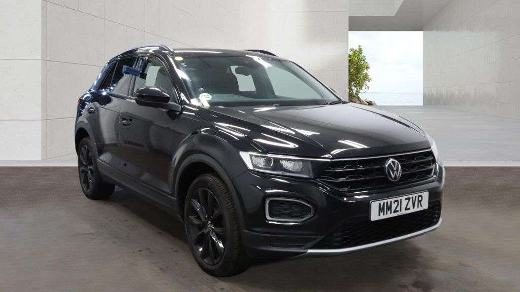 A 2021 VOLKSWAGEN T-ROC 1.5 TSI EVO Black Edition SUV 5dr Petrol DSG Euro 6 (s/s) (150 ps) 18" ALLO A 2021 VOLKSWAGEN T-ROC 1.5 TSI EVO Black Edition SUV 5dr Petrol DSG Euro 6 (s/s) (150 ps) 18" ALLO