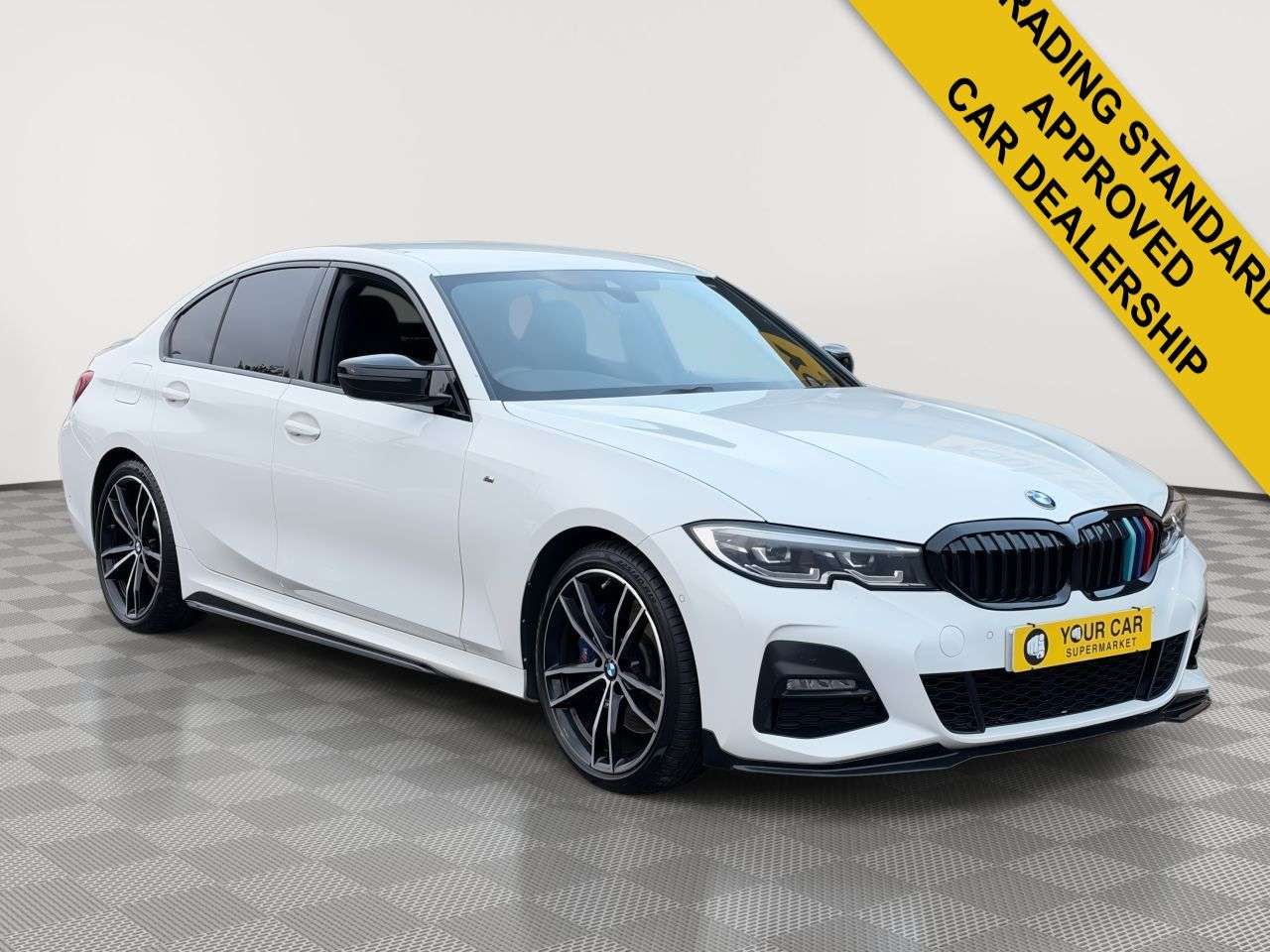 A 2021 BMW 3 SERIES 2.0 320i M Sport Saloon 4dr Petrol Auto Euro 6 (s/s) (184 ps) 2 KEYS / 19" A 2021 BMW 3 SERIES 2.0 320i M Sport Saloon 4dr Petrol Auto Euro 6 (s/s) (184 ps) 2 KEYS / 19"