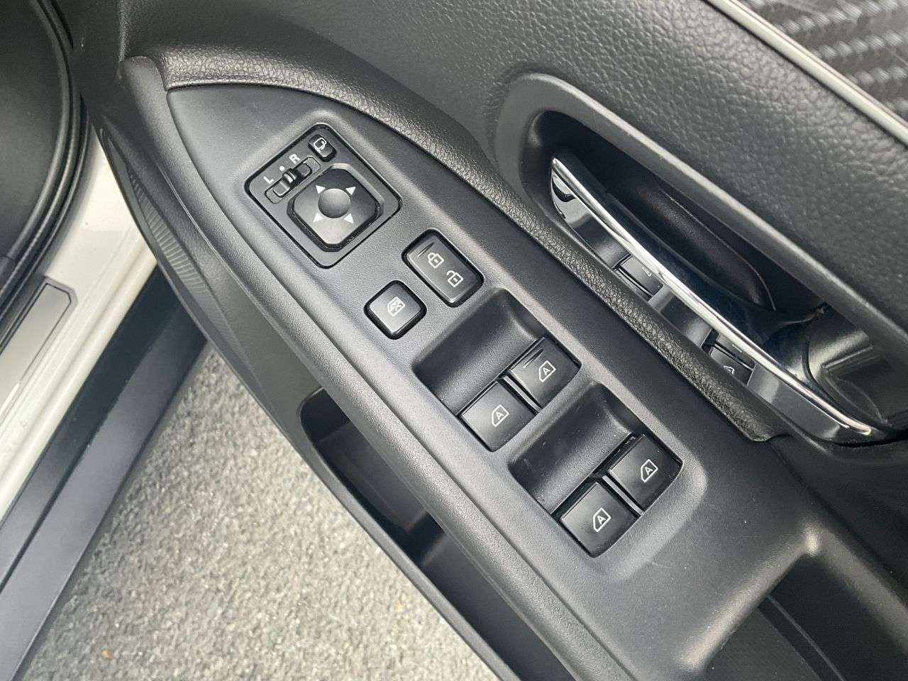 2019 MITSUBISHI OUTLANDER 2019 MITSUBISHI OUTLANDER