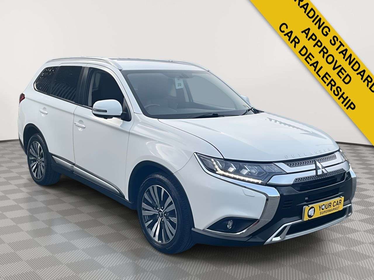 A 2019 MITSUBISHI OUTLANDER 2.0 MIVEC Exceed SUV 5dr Petrol CVT 4WD Euro 6 (s/s) (150 ps) REAR CAM / NA A 2019 MITSUBISHI OUTLANDER 2.0 MIVEC Exceed SUV 5dr Petrol CVT 4WD Euro 6 (s/s) (150 ps) REAR CAM / NA