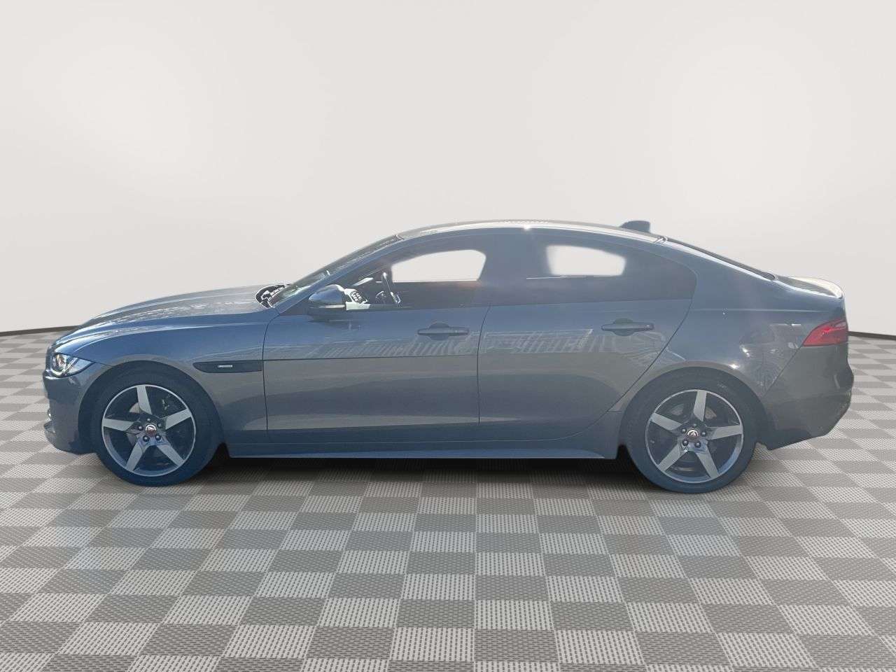 2019 JAGUAR XE 2019 JAGUAR XE