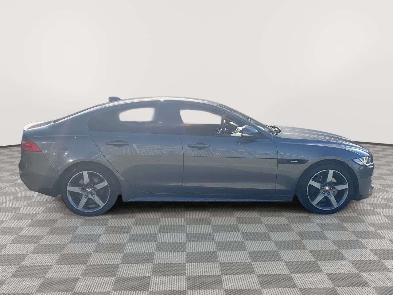 2019 JAGUAR XE 2019 JAGUAR XE