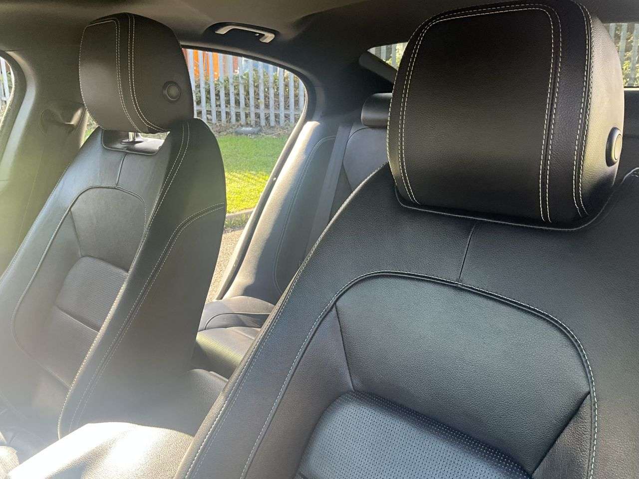 2019 JAGUAR XE 2019 JAGUAR XE