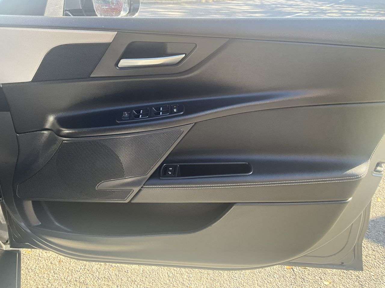 2019 JAGUAR XE 2019 JAGUAR XE
