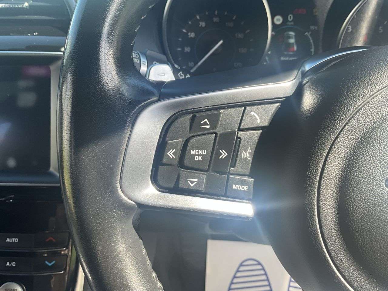 2019 JAGUAR XE 2019 JAGUAR XE