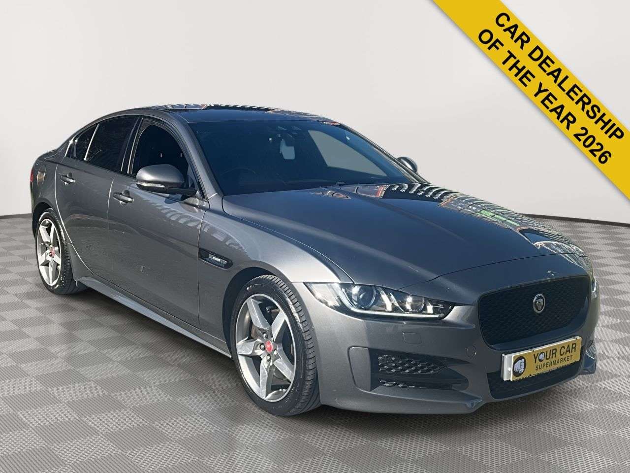 A 2019 JAGUAR XE 2.0i GPF R-Sport Saloon 4dr Petrol Auto Euro 6 (s/s) (200 ps) PARKING SENSO A 2019 JAGUAR XE 2.0i GPF R-Sport Saloon 4dr Petrol Auto Euro 6 (s/s) (200 ps) PARKING SENSO