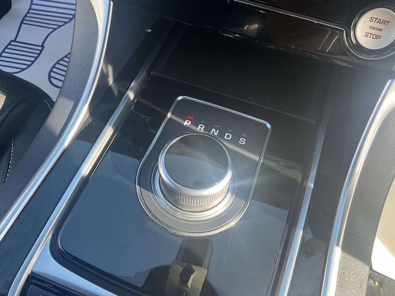 2019 JAGUAR XE 2019 JAGUAR XE