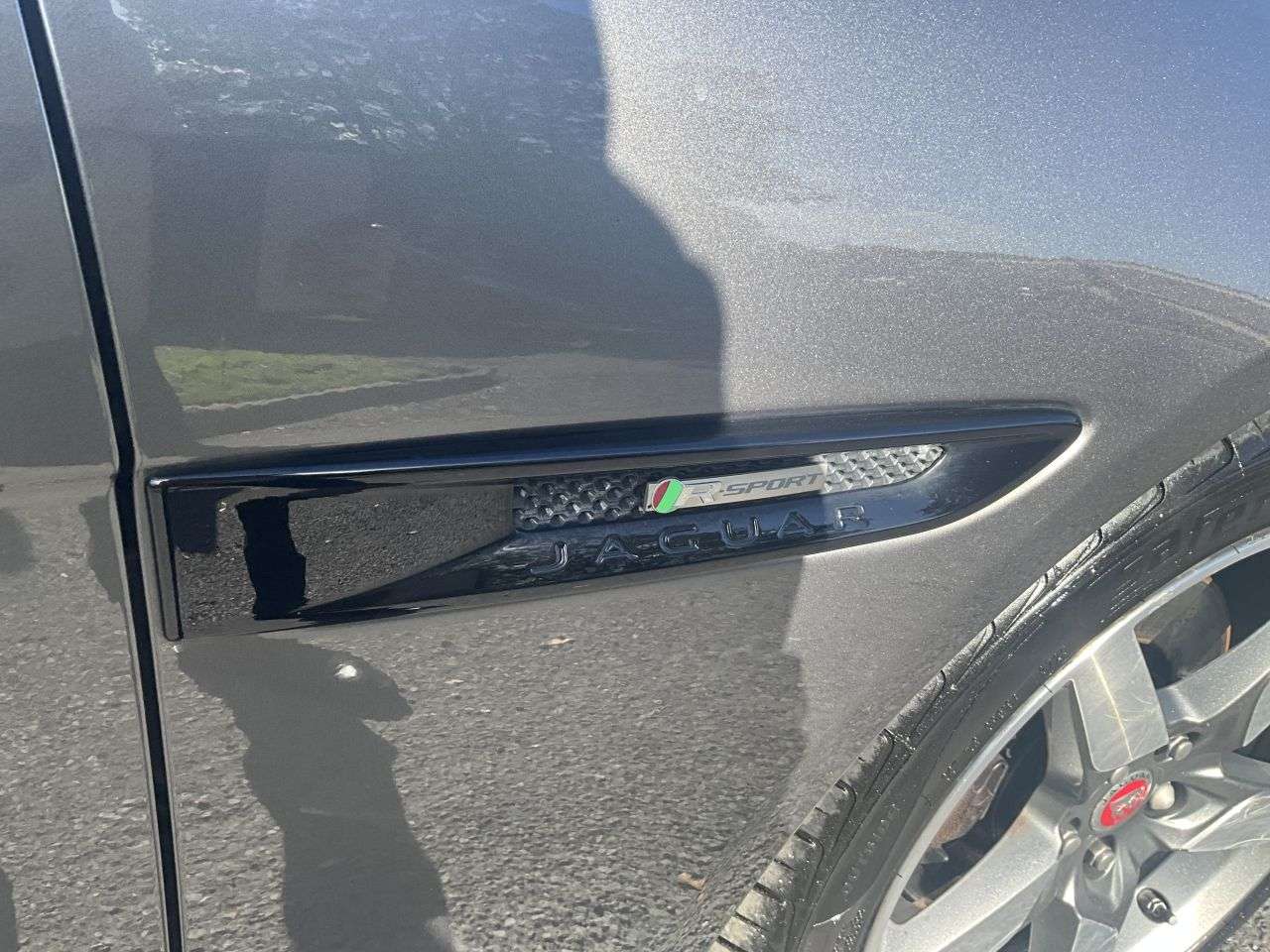 2019 JAGUAR XE 2019 JAGUAR XE