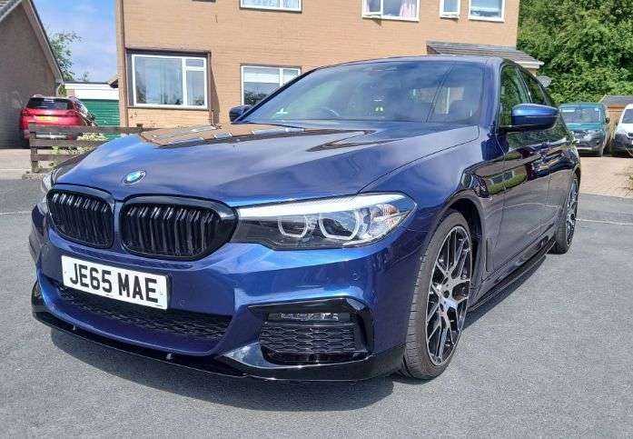 A 2020 BMW 5 SERIES 2.0 520i GPF M Sport Saloon 4dr Petrol Auto Euro 6 (s/s) (184 ps) APPLE CAR A 2020 BMW 5 SERIES 2.0 520i GPF M Sport Saloon 4dr Petrol Auto Euro 6 (s/s) (184 ps) APPLE CAR