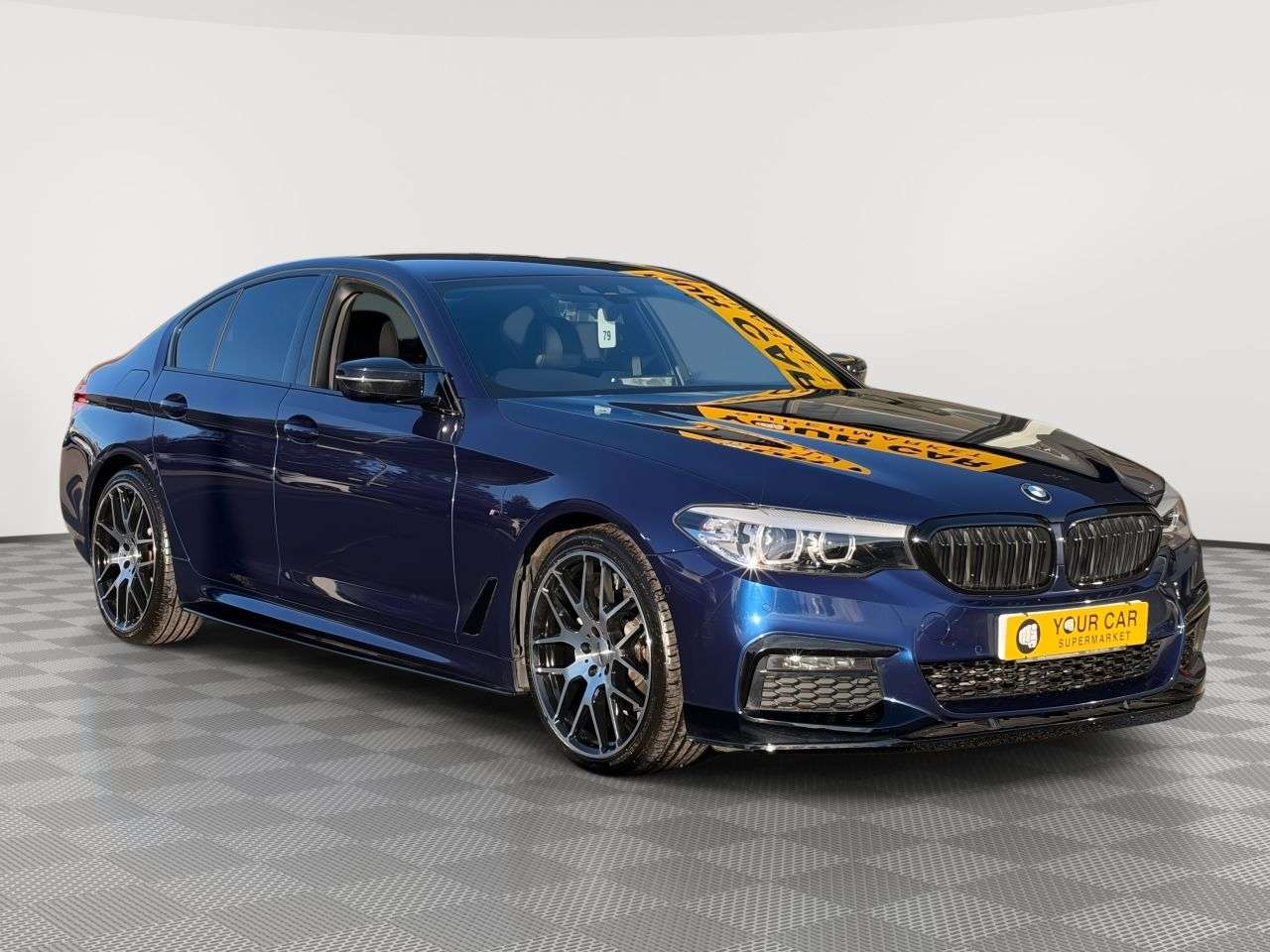 A 2020 BMW 5 SERIES 2.0 520i GPF M Sport Saloon 4dr Petrol Auto Euro 6 (s/s) (184 ps) APPLE CAR A 2020 BMW 5 SERIES 2.0 520i GPF M Sport Saloon 4dr Petrol Auto Euro 6 (s/s) (184 ps) APPLE CAR