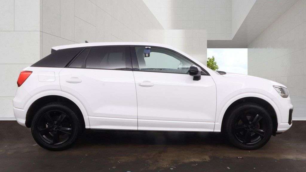 2019 AUDI Q2 2019 AUDI Q2