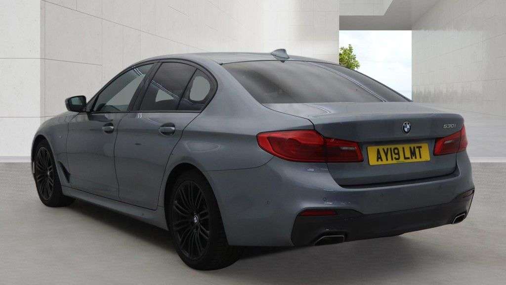 A 2019 BMW 5 SERIES 2.0 530i GPF M Sport Saloon 4dr Petrol Auto Euro 6 (s/s) (252 ps) 2 KEYS / A 2019 BMW 5 SERIES 2.0 530i GPF M Sport Saloon 4dr Petrol Auto Euro 6 (s/s) (252 ps) 2 KEYS /