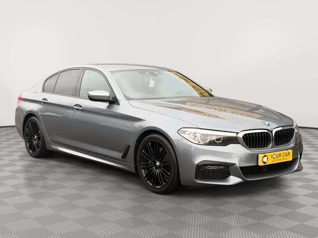 A 2019 BMW 5 SERIES 2.0 530i GPF M Sport Saloon 4dr Petrol Auto Euro 6 (s/s) (252 ps) 2 KEYS / A 2019 BMW 5 SERIES 2.0 530i GPF M Sport Saloon 4dr Petrol Auto Euro 6 (s/s) (252 ps) 2 KEYS /