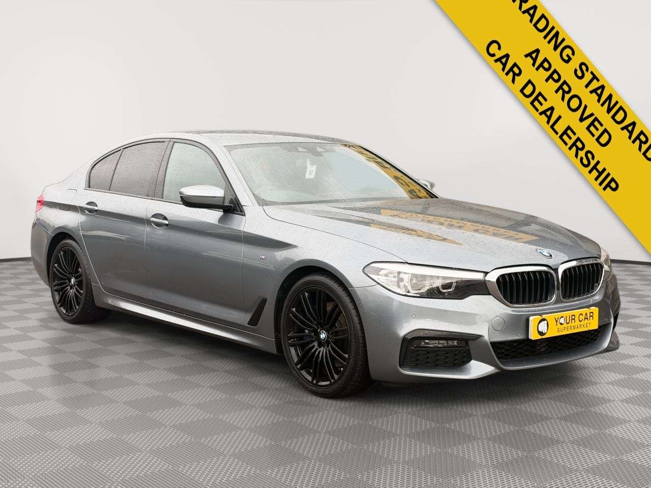 A 2019 BMW 5 SERIES 2.0 530i GPF M Sport Saloon 4dr Petrol Auto Euro 6 (s/s) (252 ps) 2 KEYS / A 2019 BMW 5 SERIES 2.0 530i GPF M Sport Saloon 4dr Petrol Auto Euro 6 (s/s) (252 ps) 2 KEYS /
