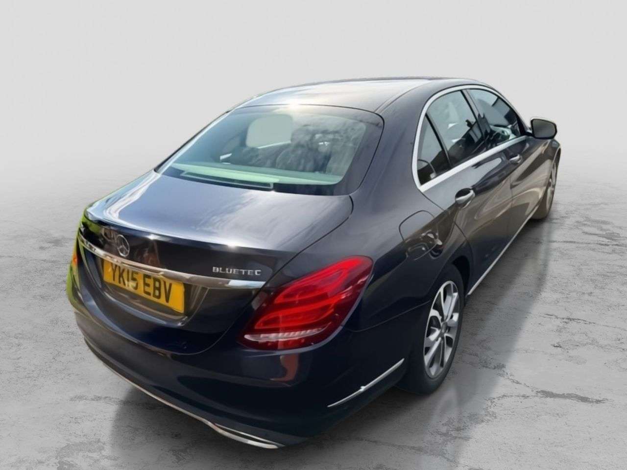 A 2015 MERCEDES-BENZ C CLASS 2.1 C220 BlueTEC Sport Saloon 4dr Diesel G-Tronic+ Euro 6 (s/s) (170 ps) 2 A 2015 MERCEDES-BENZ C CLASS 2.1 C220 BlueTEC Sport Saloon 4dr Diesel G-Tronic+ Euro 6 (s/s) (170 ps) 2