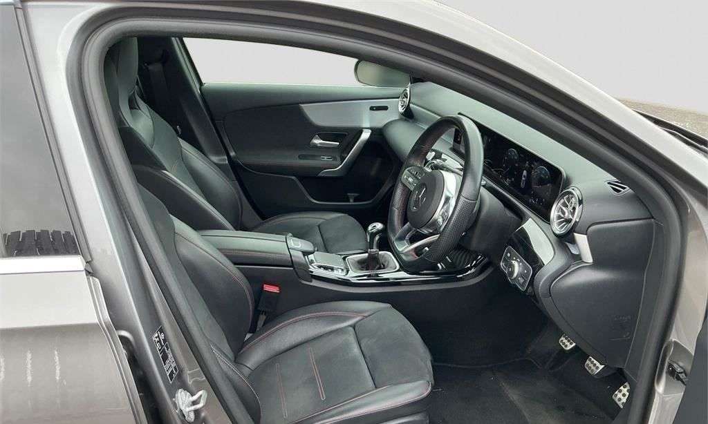 2019 MERCEDES-BENZ A CLASS 2019 MERCEDES-BENZ A CLASS