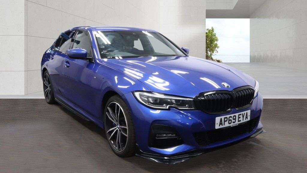 A 2020 BMW 3 SERIES 2.0 330e 12kWh M Sport Saloon 4dr Petrol Plug-in Hybrid Auto Euro 6 (s/s) ( A 2020 BMW 3 SERIES 2.0 330e 12kWh M Sport Saloon 4dr Petrol Plug-in Hybrid Auto Euro 6 (s/s) (
