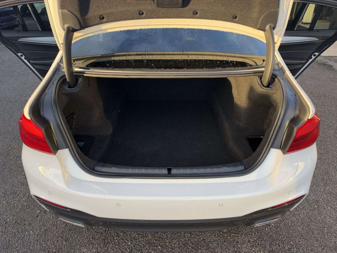 2020 BMW 5 SERIES 2020 BMW 5 SERIES
