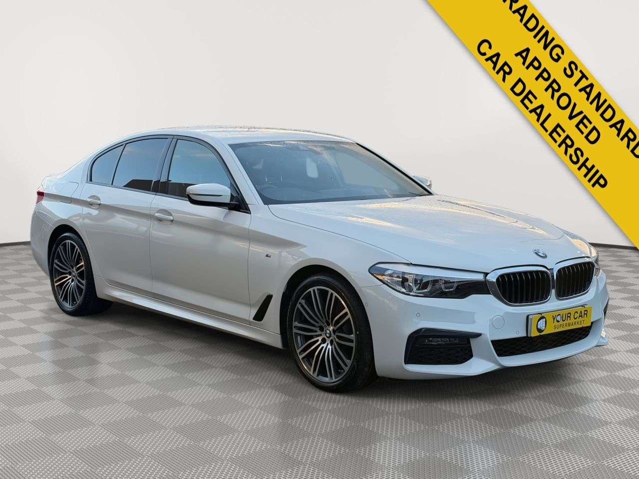 A 2020 BMW 5 SERIES 2.0 520d MHT M Sport Saloon 4dr Diesel Hybrid Auto xDrive Euro 6 (s/s) (190 A 2020 BMW 5 SERIES 2.0 520d MHT M Sport Saloon 4dr Diesel Hybrid Auto xDrive Euro 6 (s/s) (190
