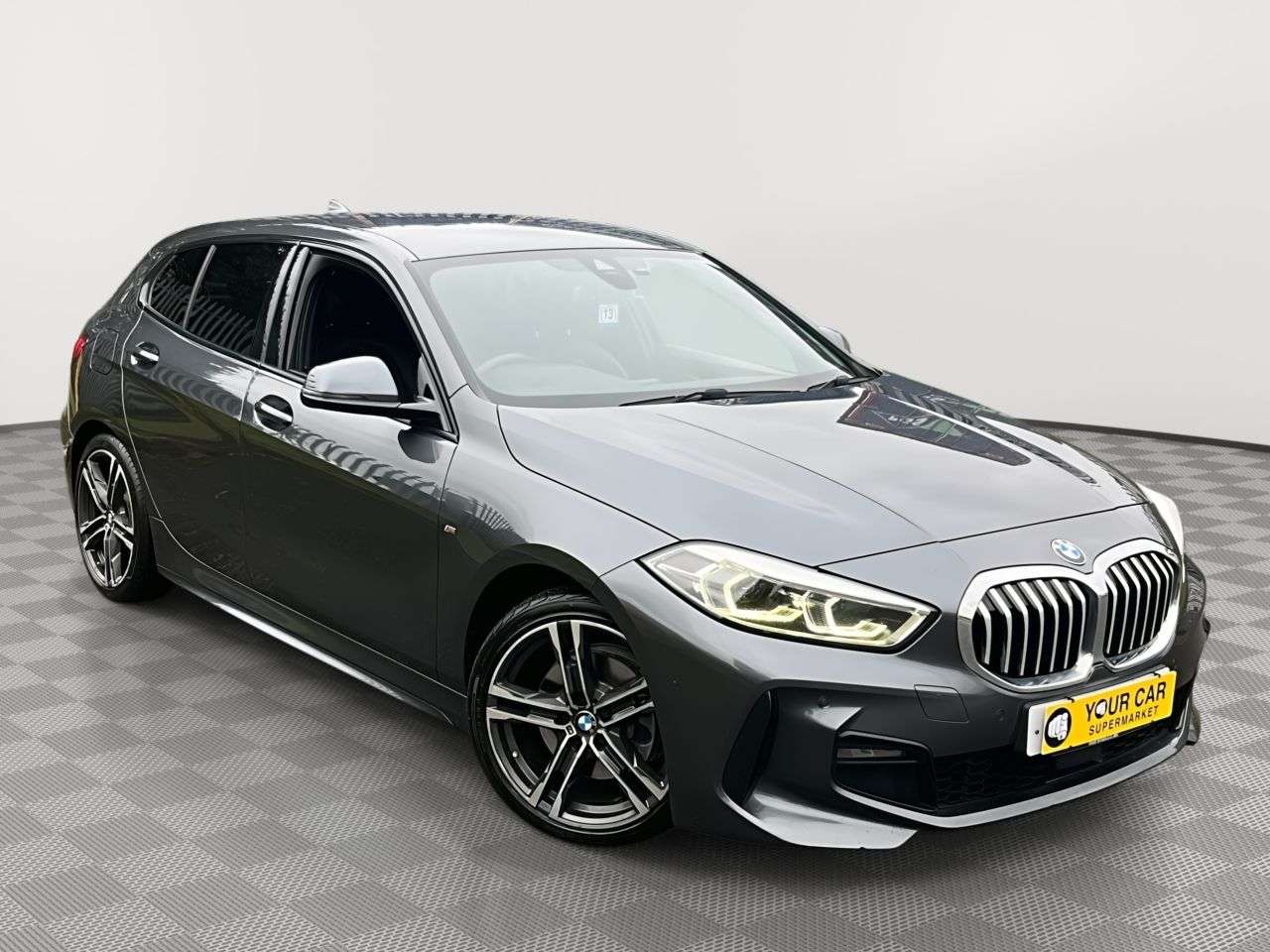 A 2021 BMW 1 SERIES 1.5 118i M Sport Hatchback 5dr Petrol DCT Euro 6 (s/s) (136 ps) 18" ALLOYS A 2021 BMW 1 SERIES 1.5 118i M Sport Hatchback 5dr Petrol DCT Euro 6 (s/s) (136 ps) 18" ALLOYS