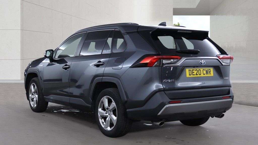 A 2020 TOYOTA RAV4 2.5 VVT-h Design SUV 5dr Petrol Hybrid CVT Euro 6 (s/s) (218 ps) 2 KEYS / S A 2020 TOYOTA RAV4 2.5 VVT-h Design SUV 5dr Petrol Hybrid CVT Euro 6 (s/s) (218 ps) 2 KEYS / S