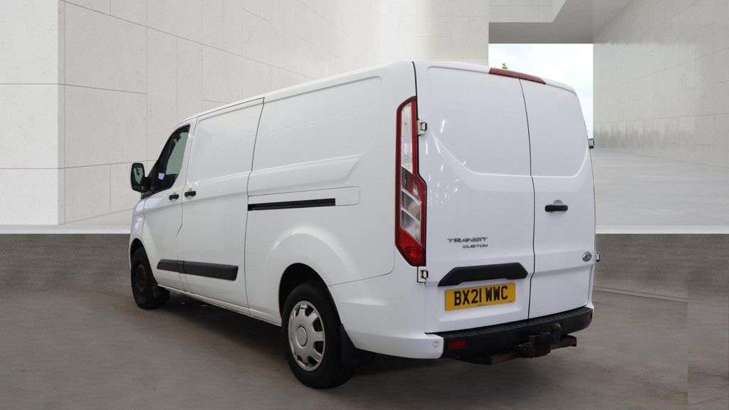 A 2021 FORD TRANSIT CUSTOM 2.0 320 EcoBlue Trend Panel Van 5dr Diesel Manual L2 H1 Euro 6 (130 ps) 1 O A 2021 FORD TRANSIT CUSTOM 2.0 320 EcoBlue Trend Panel Van 5dr Diesel Manual L2 H1 Euro 6 (130 ps) 1 O