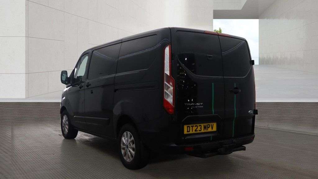 A 2023 FORD TRANSIT CUSTOM 2.0 340 EcoBlue Limited Panel Van 5dr Diesel Auto L1 H1 Euro 6 (s/s) (170 p A 2023 FORD TRANSIT CUSTOM 2.0 340 EcoBlue Limited Panel Van 5dr Diesel Auto L1 H1 Euro 6 (s/s) (170 p