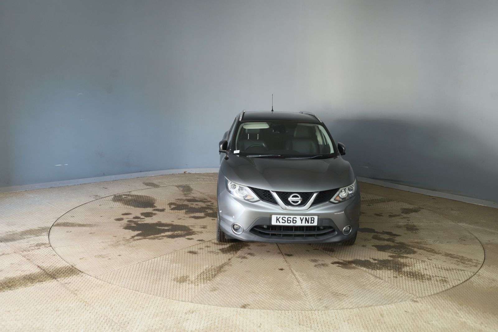 A 2016 NISSAN QASHQAI 1.5 dCi Tekna SUV 5dr Diesel Manual 2WD Euro 6 (s/s) (110 ps) A 2016 NISSAN QASHQAI 1.5 dCi Tekna SUV 5dr Diesel Manual 2WD Euro 6 (s/s) (110 ps)