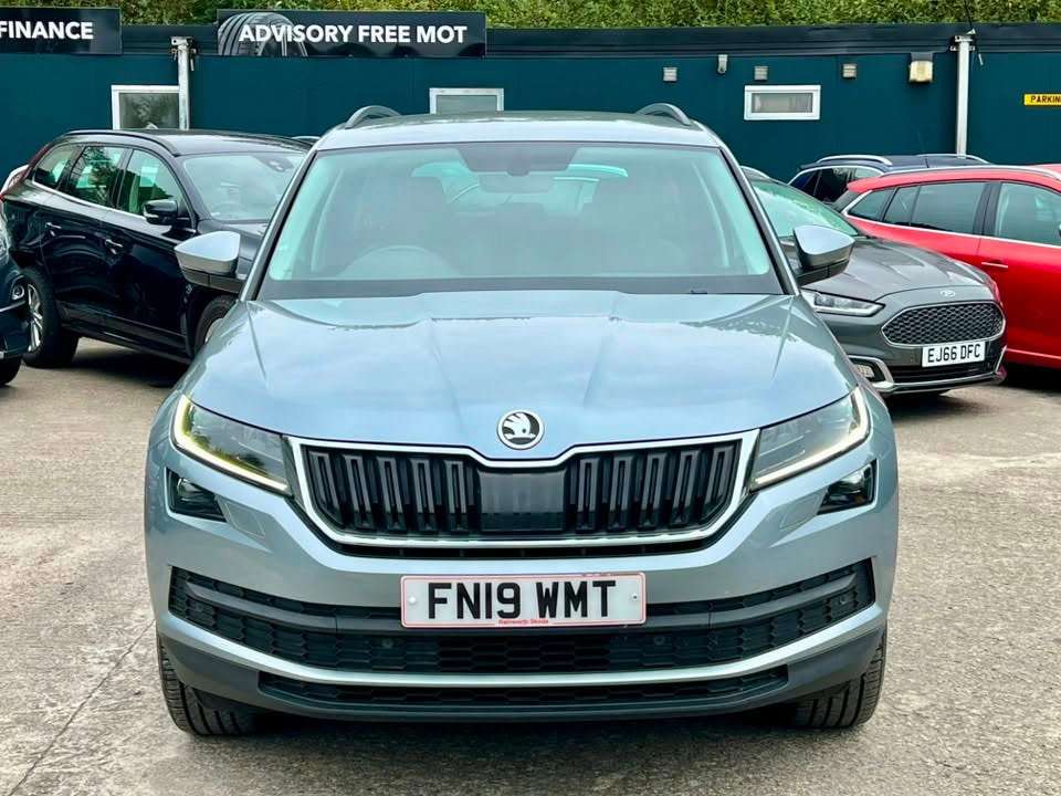 A 2019 SKODA KODIAQ 2.0 TDI SE L SUV 5dr Diesel DSG Euro 6 (s/s) (5 Seat) (150 ps) A 2019 SKODA KODIAQ 2.0 TDI SE L SUV 5dr Diesel DSG Euro 6 (s/s) (5 Seat) (150 ps)