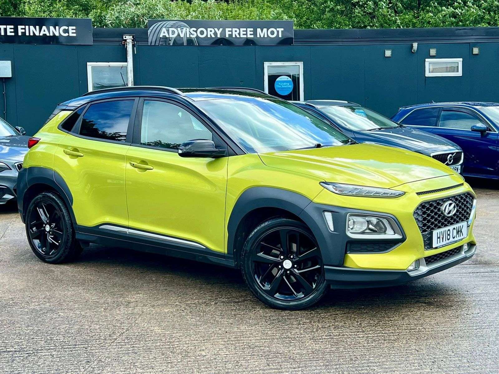 A 2018 HYUNDAI KONA 1.0 T-GDi Blue Drive Premium SUV 5dr Petrol Manual Euro 6 (s/s) (120 ps) A 2018 HYUNDAI KONA 1.0 T-GDi Blue Drive Premium SUV 5dr Petrol Manual Euro 6 (s/s) (120 ps)