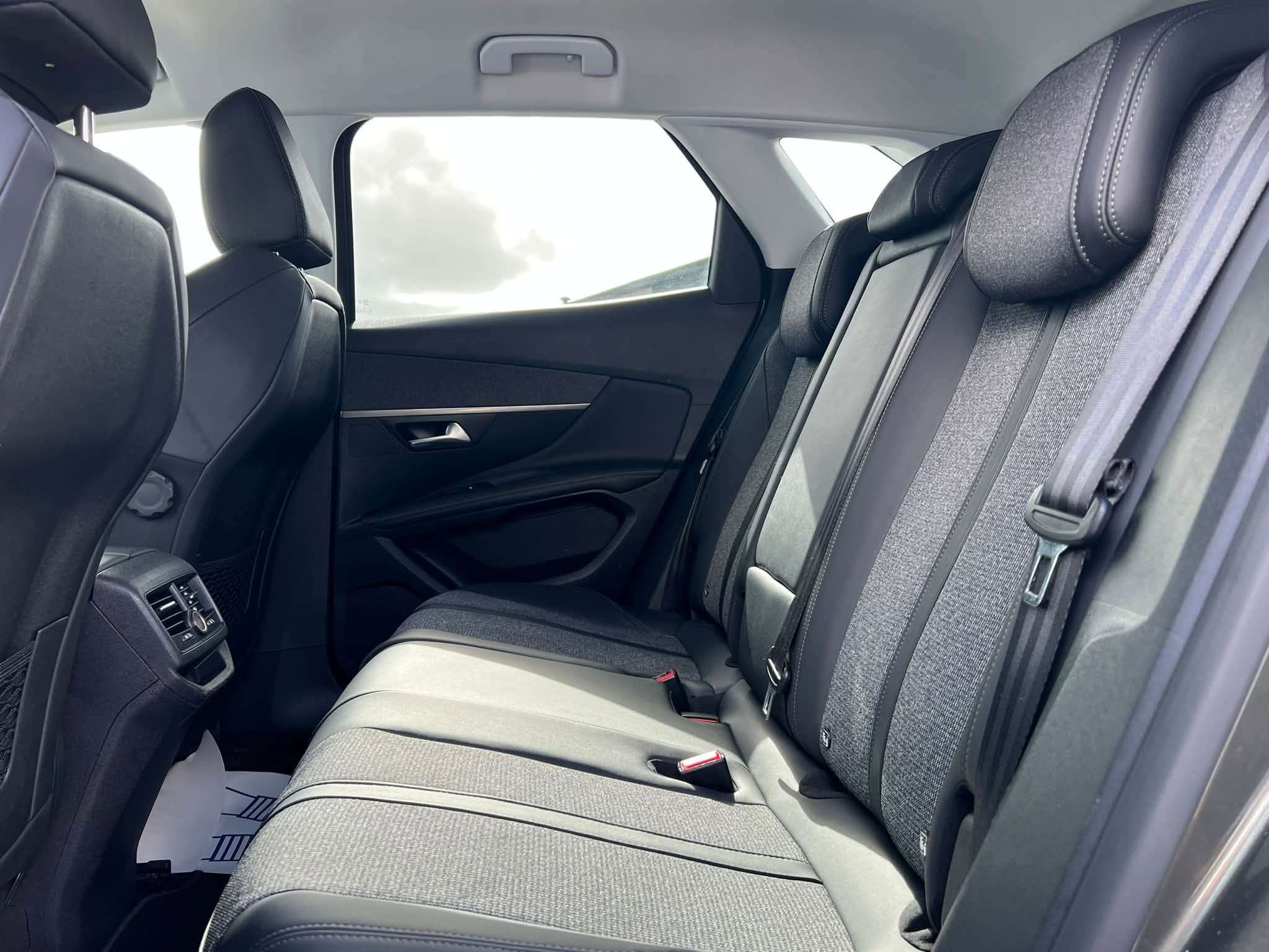 2019 PEUGEOT 3008 2019 PEUGEOT 3008