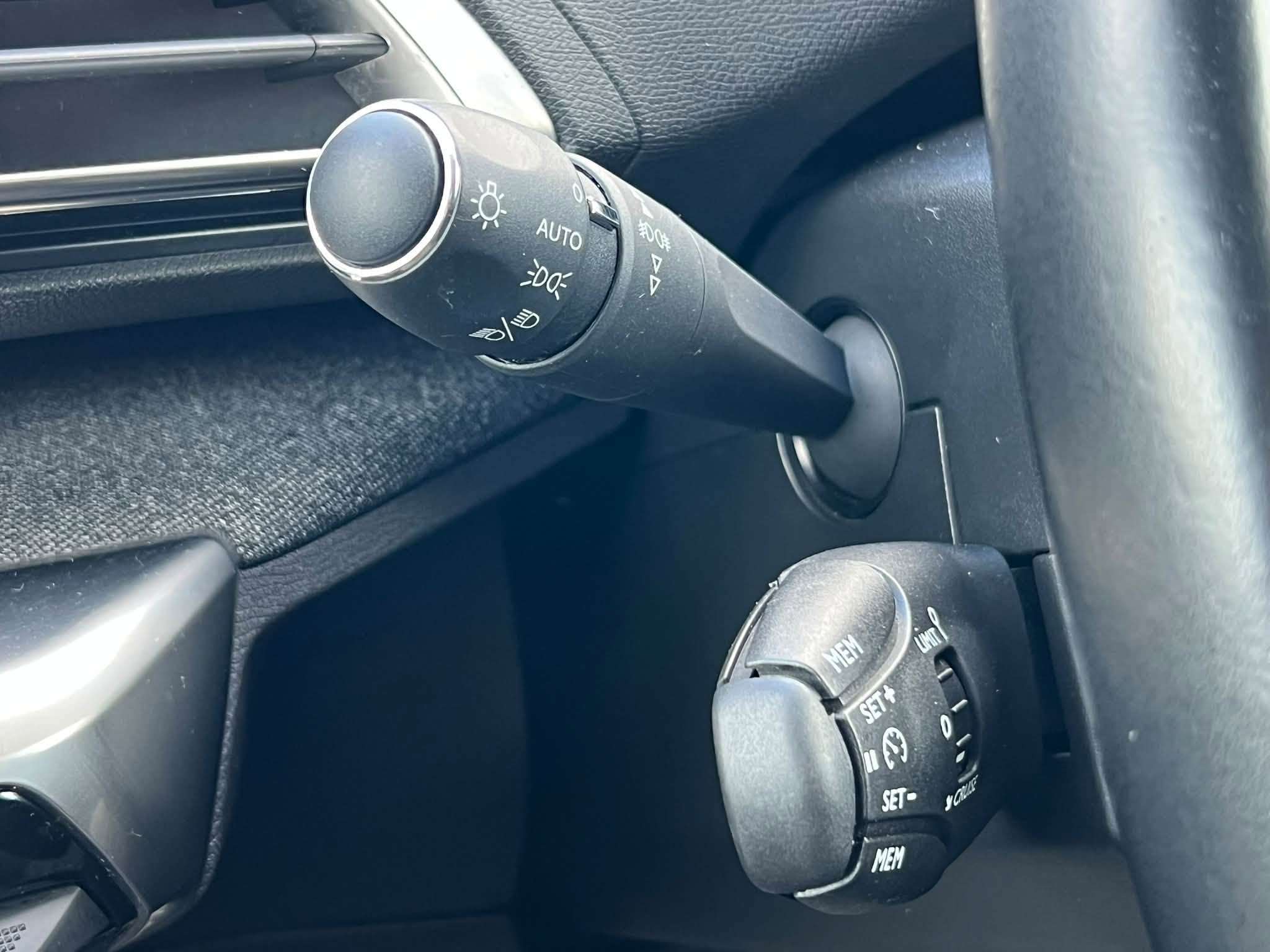 2019 PEUGEOT 3008 2019 PEUGEOT 3008